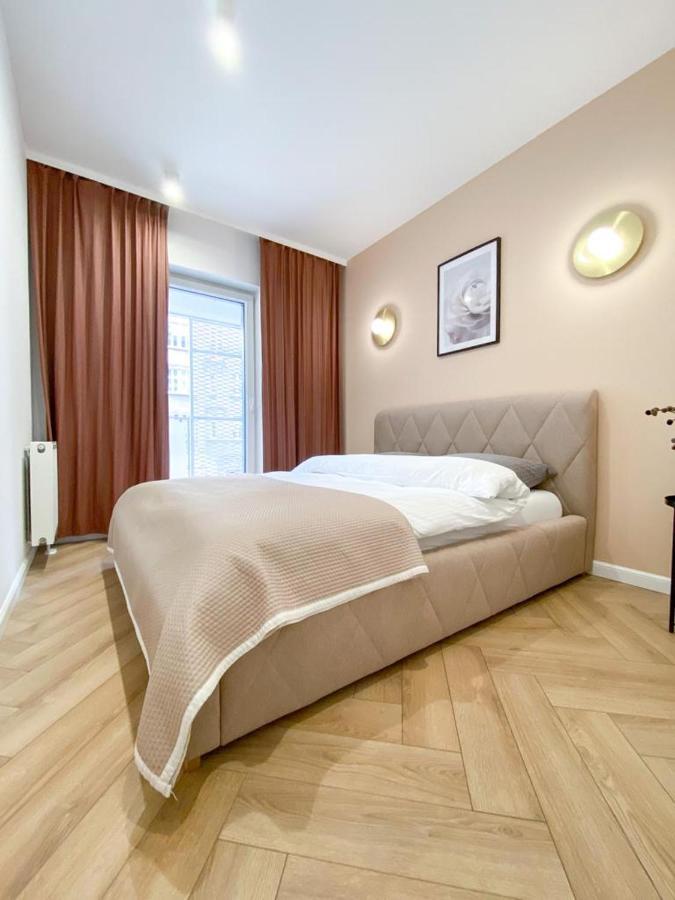 Apartament Family Zwierzyniecka Poznań Exteriör bild